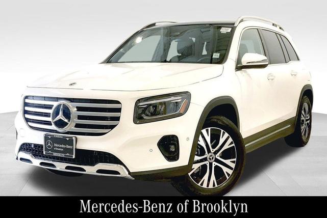 Photo of 2025 Polar White Mercedes-Benz GLB 250