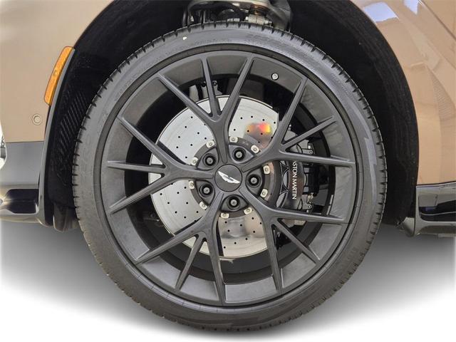 Photo of 2025 Bronze Aston Martin DBX
