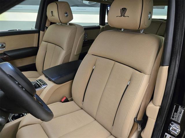 Photo of 2020 Black Rolls-Royce Phantom