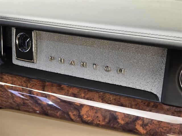 Photo of 2020 Black Rolls-Royce Phantom