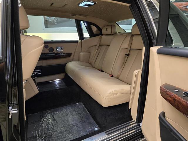 Photo of 2020 Black Rolls-Royce Phantom