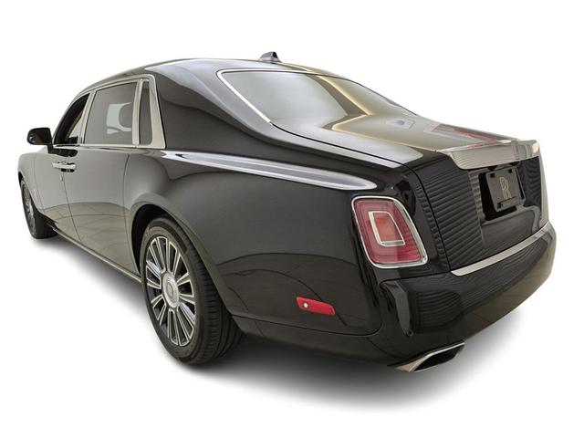 Photo of 2020 Black Rolls-Royce Phantom