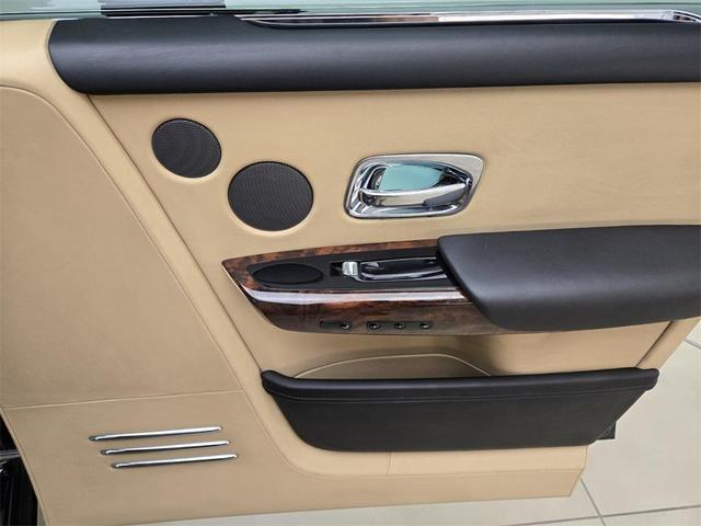 Photo of 2020 Black Rolls-Royce Phantom