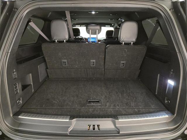 Photo of 2022 Black Metallic Lincoln Navigator
