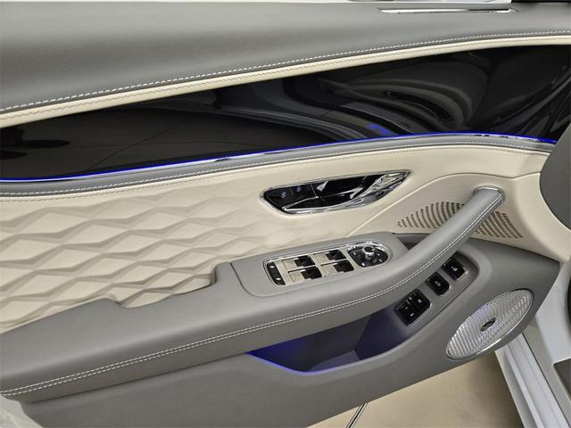 Photo of 2025 Ice Bentley Flying Spur
