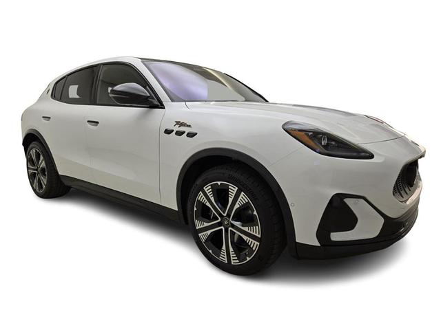 Photo of 2025 Bianco Maserati Grecale Folgore