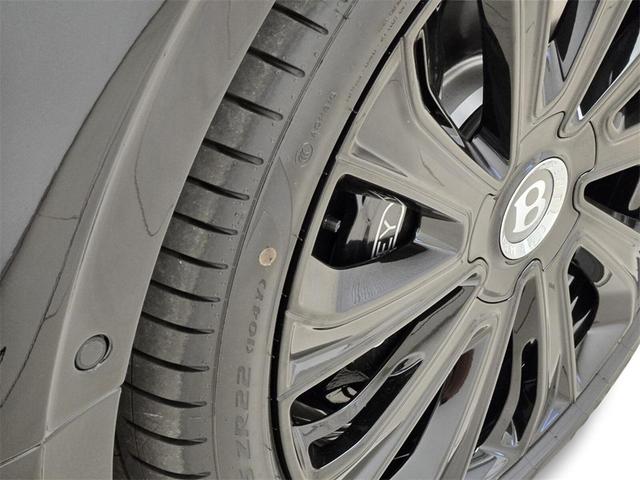 Photo of 2025 Black Crystal Bentley Flying Spur