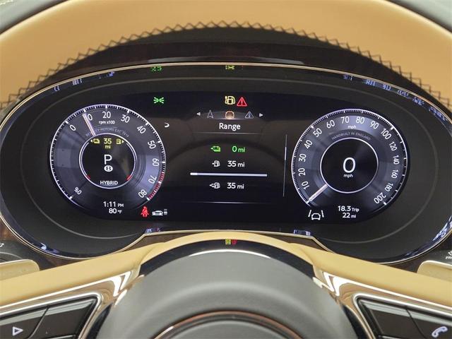 Photo of 2025 Glacier White Bentley Bentayga