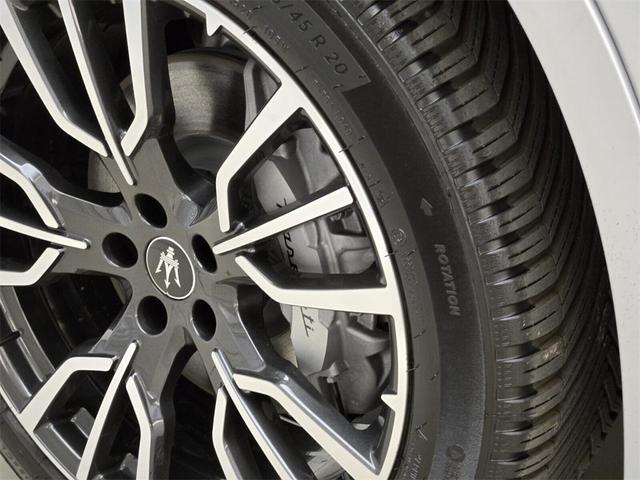 Photo of 2024 Bianco Astro Maserati Grecale