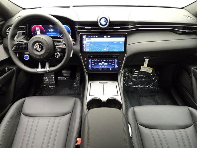 Photo of 2024 Bianco Astro Maserati Grecale