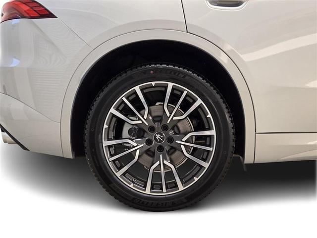 Photo of 2024 Bianco Astro Maserati Grecale