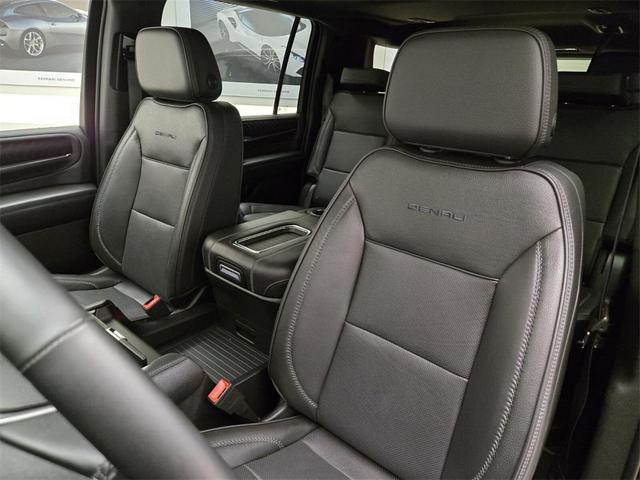 Photo of 2023 Onyx Black GMC Yukon XL