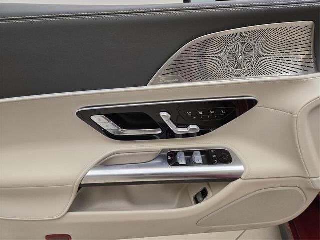 Photo of 2022 MANUFAKTUR Patagonia Red Metallic Mercedes-Benz AMG SL 55