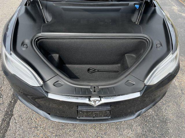 Photo of 2019 Gray Tesla Model S