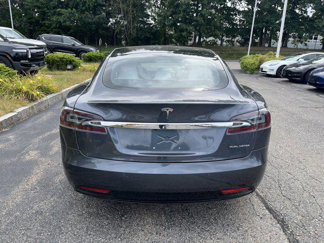 Photo of 2019 Gray Tesla Model S