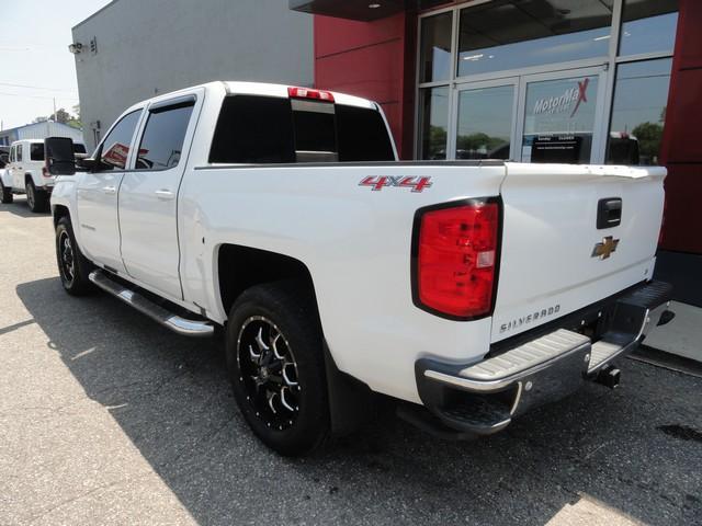 Photo of 2017 White Chevrolet Silverado 1500