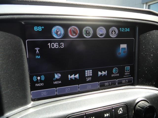 Photo of 2017 White Chevrolet Silverado 1500