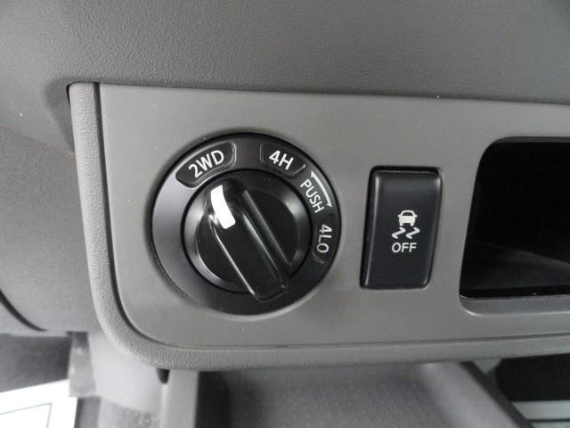 Photo of 2019 White Nissan Frontier