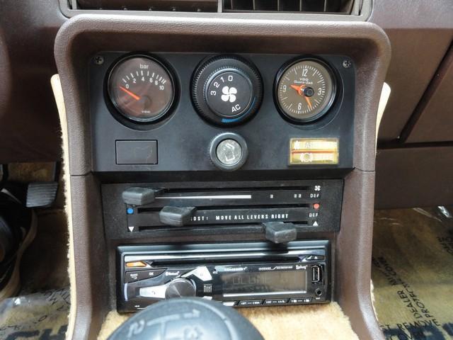 Photo of 1980 Red Porsche 924