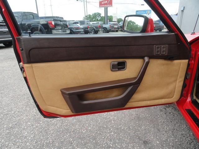 Photo of 1980 Red Porsche 924