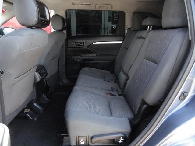 Photo of 2015 Blue Toyota Highlander