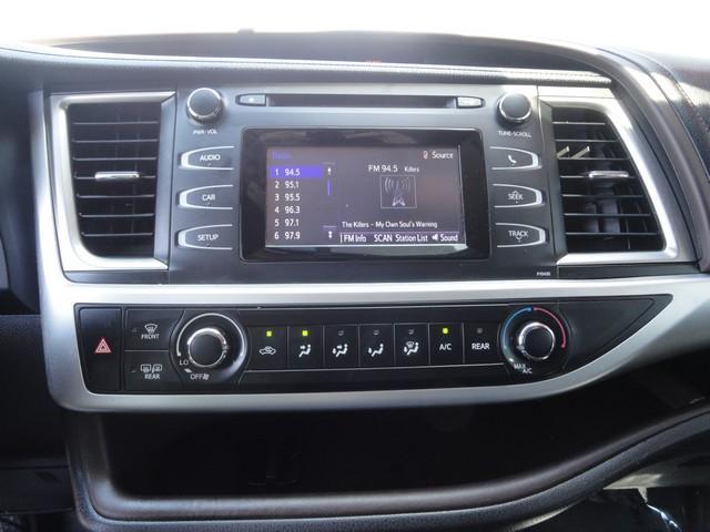 Photo of 2015 Blue Toyota Highlander