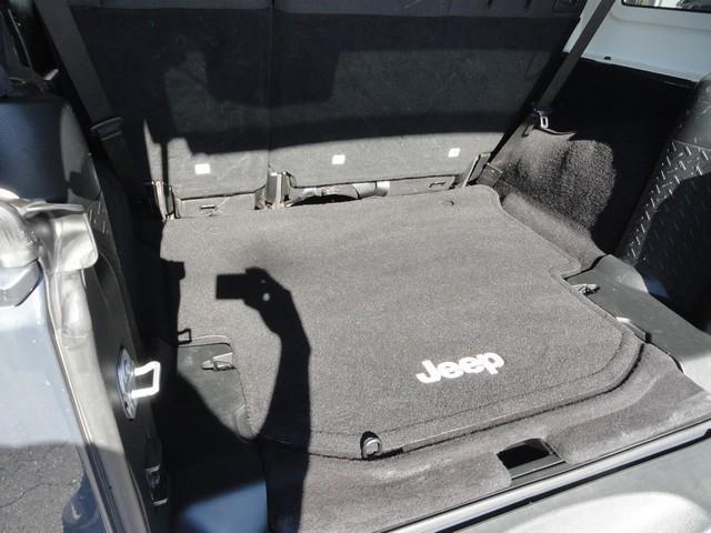 Photo of 2017 Gray Jeep Wrangler Unlimited