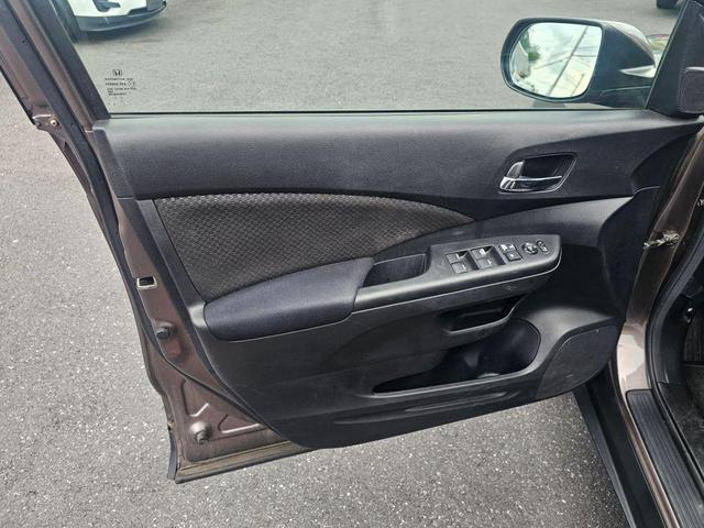 Photo of 2016 Kona Coffee Metallic Honda CR-V