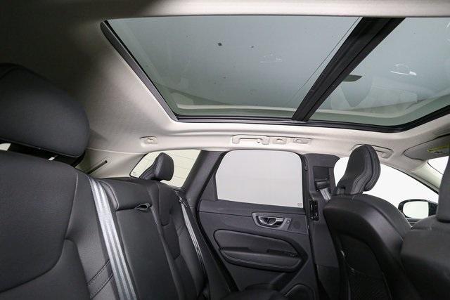 Photo of 2025 Silver Volvo XC60