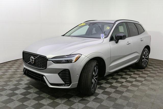 Photo of 2025 Silver Volvo XC60