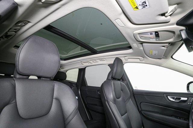 Photo of 2025 Silver Volvo XC60