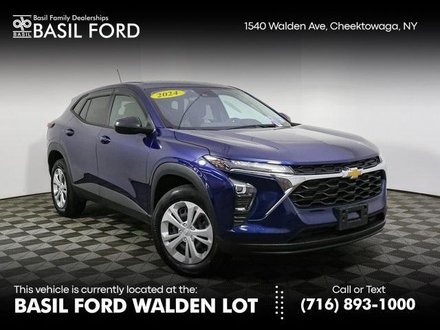 Photo of 2024 Blue Glow Metallic Chevrolet Trax