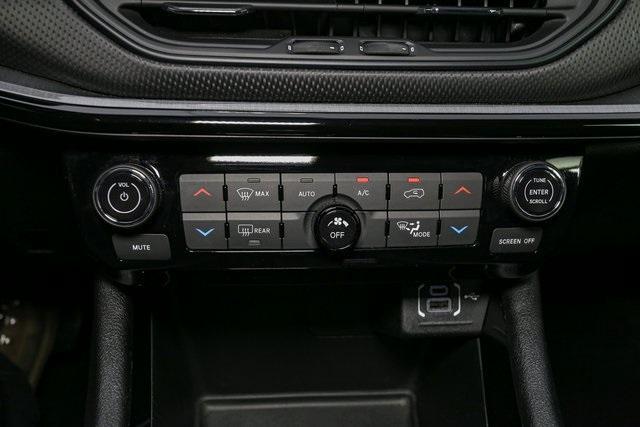 Photo of 2023 Diamond Black Jeep Compass