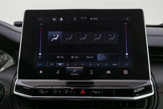 Photo of 2023 Diamond Black Jeep Compass