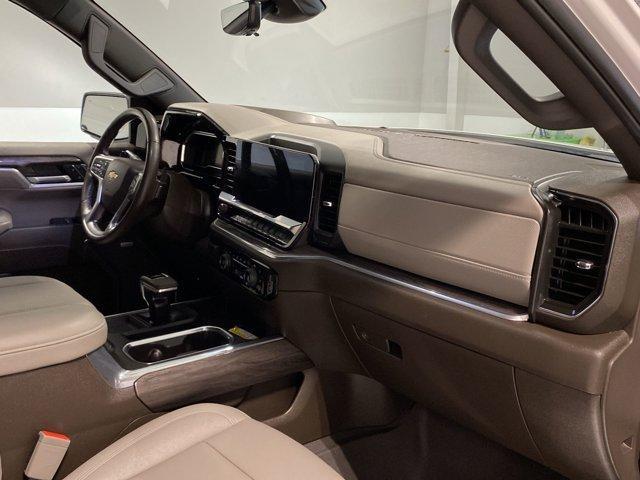 Photo of 2023 Iridescent Pearl Tricoat Chevrolet Silverado 1500