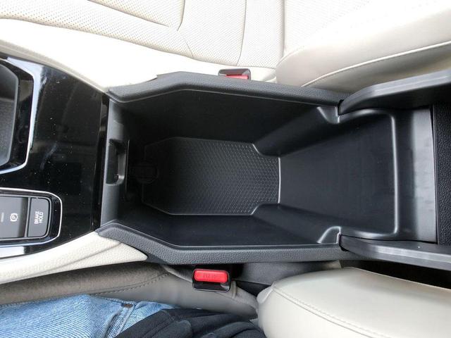 Photo of 2025 Urban Gray Pearl Honda Accord Hybrid