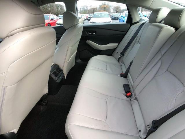 Photo of 2025 Urban Gray Pearl Honda Accord Hybrid