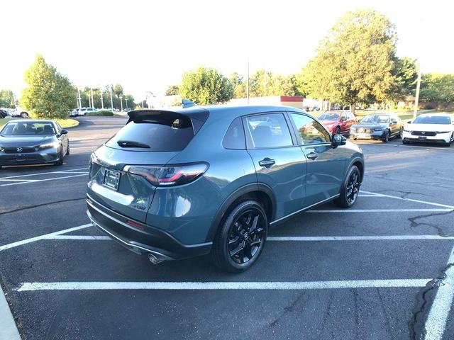 Photo of 2024 Nordic Forest Pearl Honda HR-V