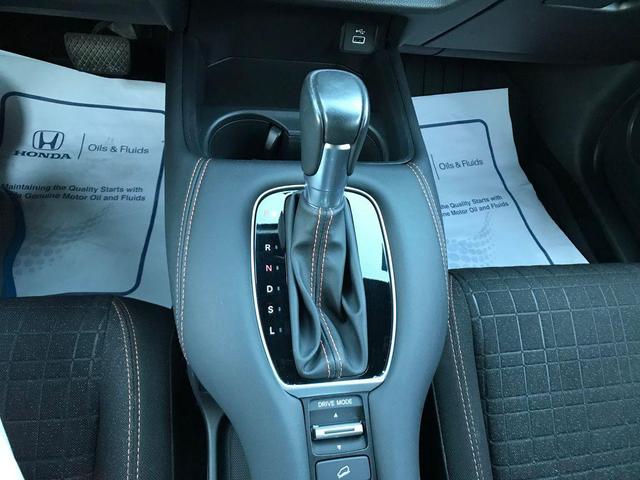 Photo of 2024 Nordic Forest Pearl Honda HR-V