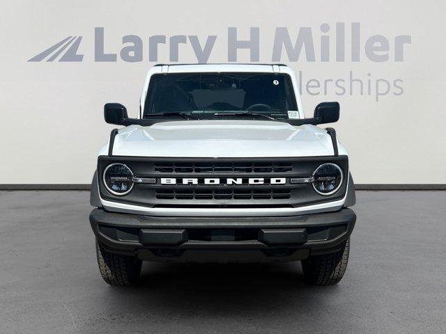 Photo of 2025 White Ford Bronco