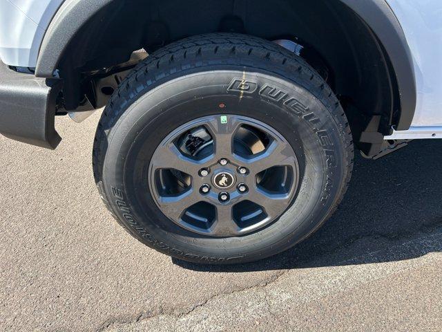 Photo of 2025 White Ford Bronco