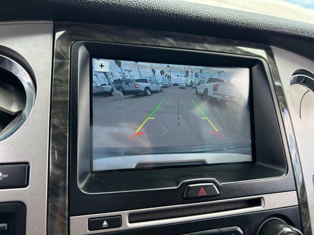 Photo of 2017 White Gold Ford Expedition