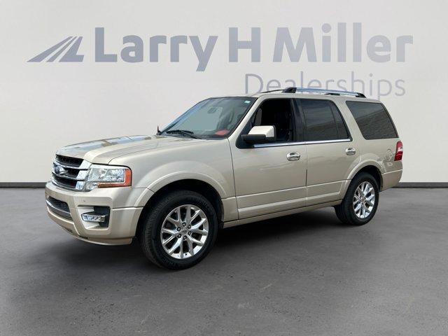 Photo of 2017 White Gold Ford Expedition