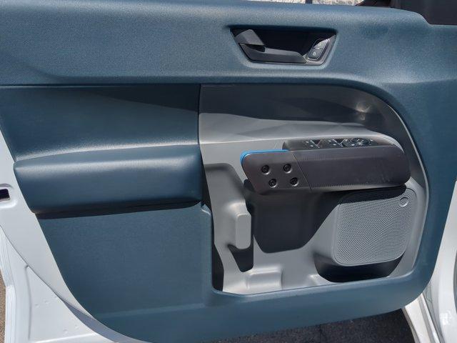 Photo of 2025 White Ford Maverick