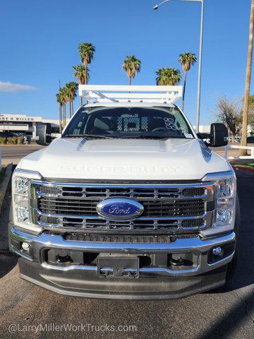 Photo of 2026 White Ford F-450