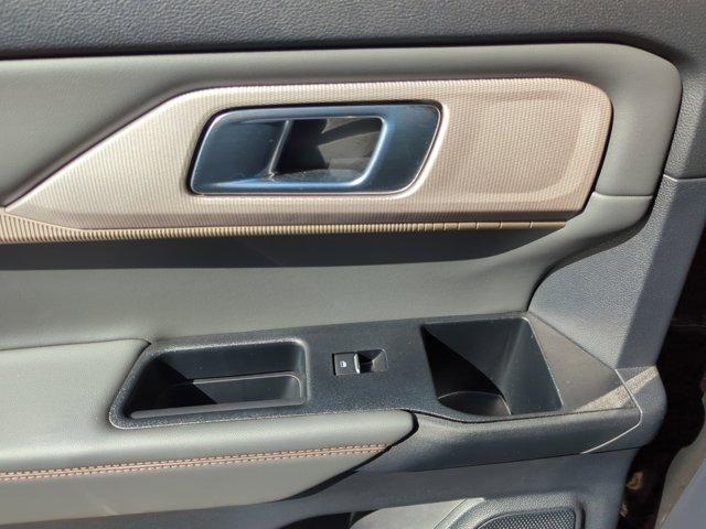 Photo of 2025 Black Ford Explorer