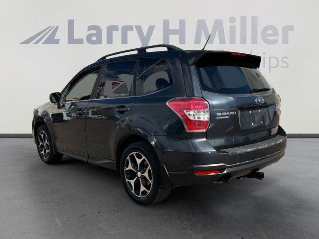Photo of 2014 Dark Gray Metallic Subaru Forester