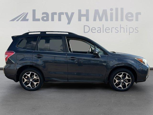 Photo of 2014 Dark Gray Metallic Subaru Forester