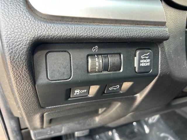 Photo of 2014 Dark Gray Metallic Subaru Forester