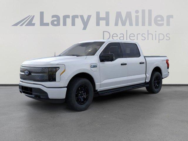 Photo of 2025 White Ford F-150 Lightning